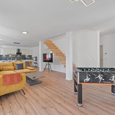 Golden Home With Barbecue, Yoga, Football Table Sinsheim Buitenkant foto