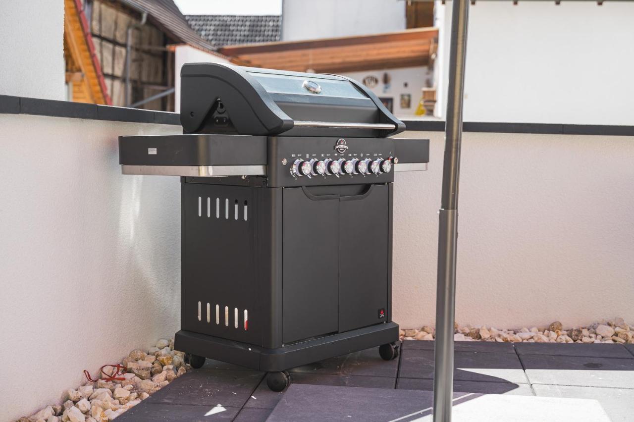 Golden Home With Barbecue, Yoga, Football Table Sinsheim Buitenkant foto