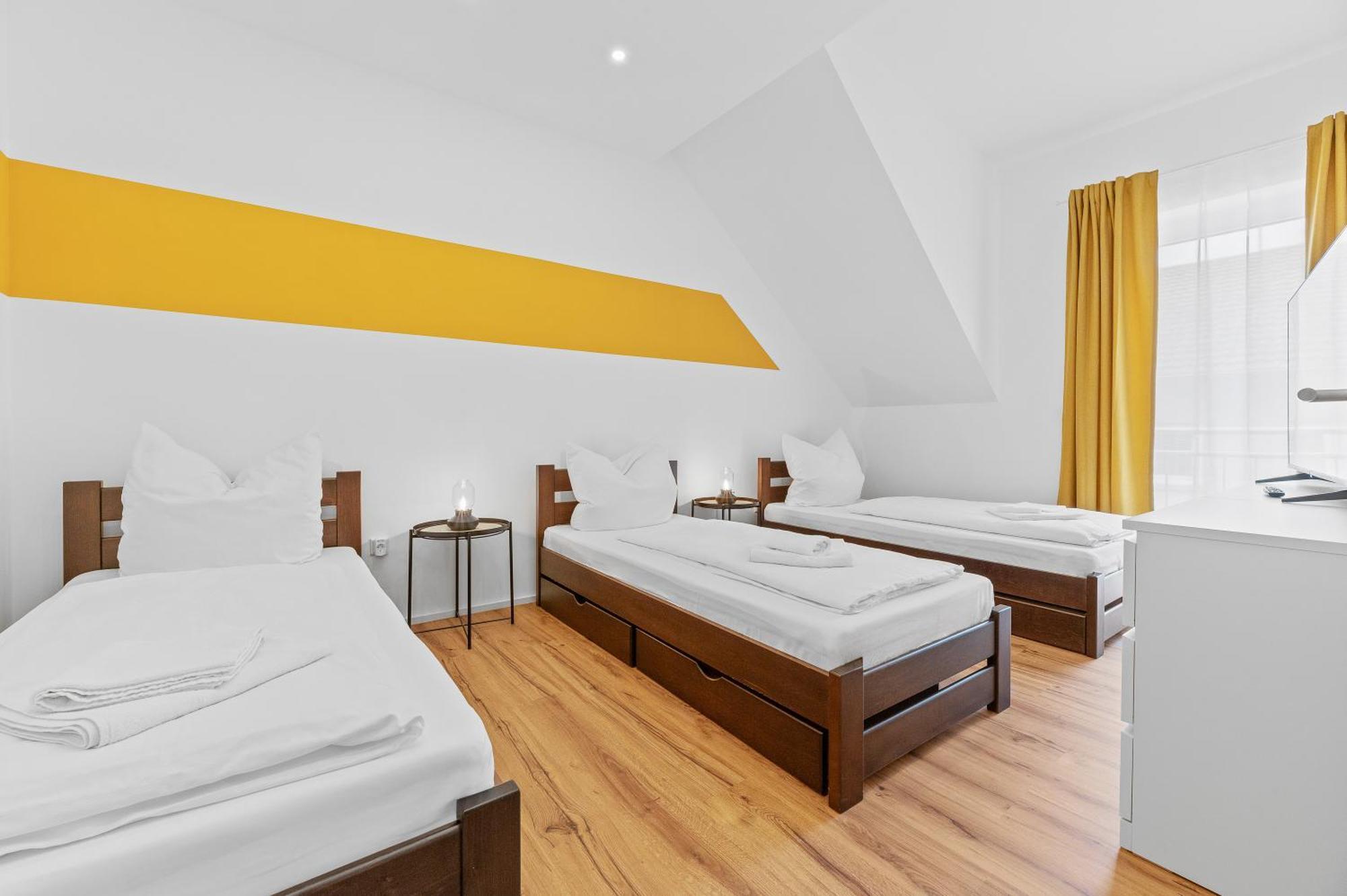 Golden Home With Barbecue, Yoga, Football Table Sinsheim Buitenkant foto